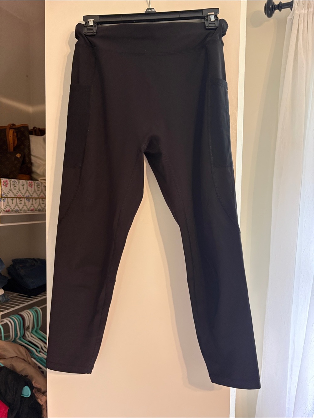 Black Leggings with Side Pockets and Draw String - Women's Active Leggings